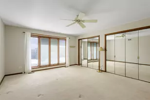 22W507 John Ct, Medinah, IL 60157 - Photo 19
