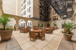 3100 N Sheridan Rd, Chicago, IL 60657 - Photo 33