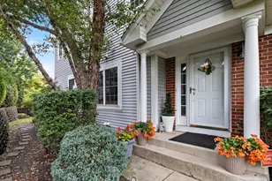 1024 N Earls Ct, Palatine, IL 60067 - Photo 3