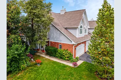 1024 N Earls Court, Palatine, IL 60067 - Photo 1