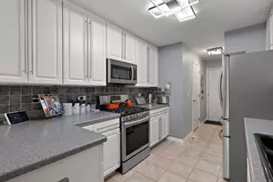 1024 N Earls Ct, Palatine, IL 60067 - Photo 11