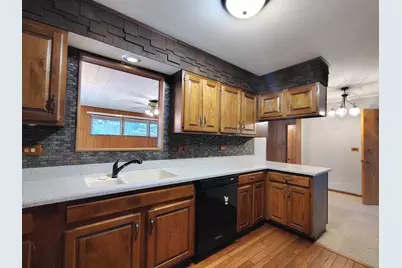 15017 Sunset Avenue, Oak Forest, IL 60452 - Photo 9