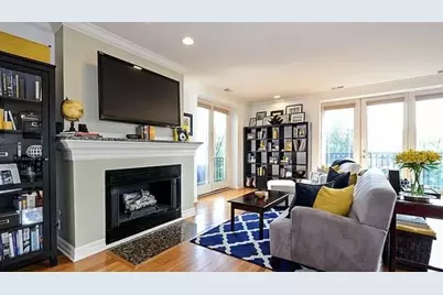 1514 W Thomas Street #4B, Chicago, IL 60642 - Photo 5
