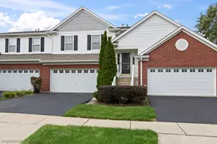 1582 Matthew Dr, Algonquin, IL 60102 - Photo 1