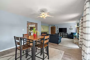 7617 W 158th Ct, Orland Park, IL 60462 - Photo 9