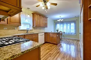4704 N Newland Ave, Harwood Heights, IL 60706 - Photo 7