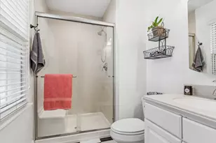 6809 Hillcrest Dr, Crystal Lake, IL 60012 - Photo 13