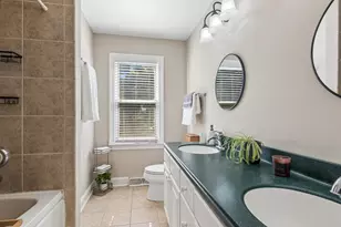 6809 Hillcrest Dr, Crystal Lake, IL 60012 - Photo 15
