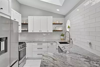 2013 N Coldspring Road, Arlington Heights, IL 60004 - Photo 5