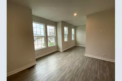 772 Weller Drive, Des Plaines, IL 60016 - Photo 9