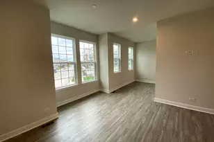 772 Weller Dr, Des Plaines, IL 60016 - Photo 9