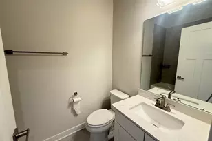 772 Weller Dr, Des Plaines, IL 60016 - Photo 21