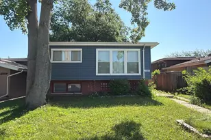 15221 Oak St, Dolton, IL 60419 - Photo 1