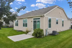 9135 Nash Ct, Huntley, IL 60142 - Photo 5