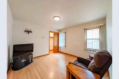 1729 N 23rd Avenue, Melrose Park, IL 60160 - Photo 3