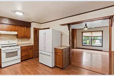 145 Bedford Road, Bolingbrook, IL 60440 - Photo 9