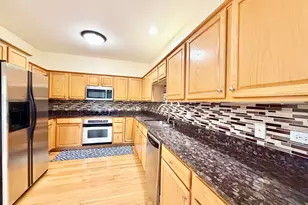 2820 N Greenwood Ave, Arlington Heights, IL 60004 - Photo 17