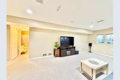 2820 N Greenwood Avenue, Arlington Heights, IL 60004 - Photo 5