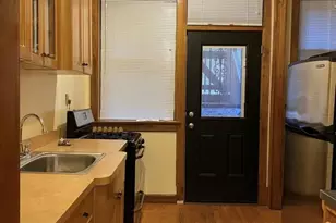 2332 E 70th Pl, Chicago, IL 60649 - Photo 5
