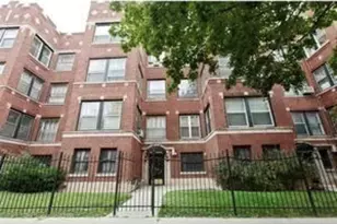 2332 E 70th Pl, Chicago, IL 60649 - Photo 1
