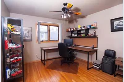 9430 S 69th Avenue, Oak Lawn, IL 60453 - Photo 9