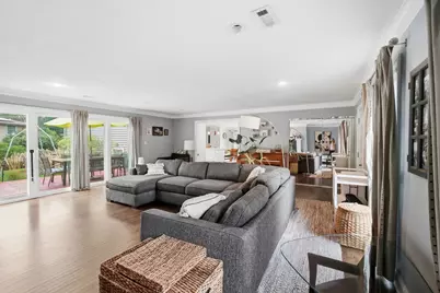 1006 W Frontenac Drive, Arlington Heights, IL 60004 - Photo 7