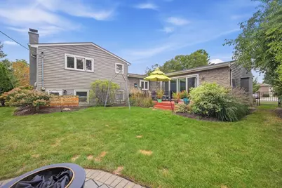 1006 W Frontenac Drive, Arlington Heights, IL 60004 - Photo 17