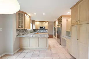 8216 Eynsford Dr, Orland Park, IL 60462 - Photo 13