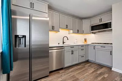 113 Boardwalk Street #E, Elk Grove Village, IL 60007 - Photo 5