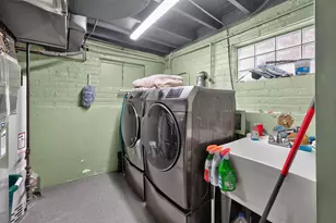 3406 N Oleander Ave, Chicago, IL 60634 - Photo 29