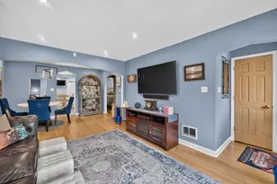 3406 N Oleander Ave, Chicago, IL 60634 - Photo 3
