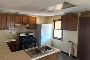 411 S Everett St, Streator, IL 61364 - Photo 5