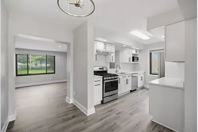 1700 Pratt Street, Des Plaines, IL 60018 - Photo 7