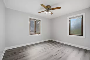 1700 Pratt St, Des Plaines, IL 60018 - Photo 15
