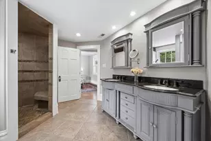 16 S Monroe St, Hinsdale, IL 60521 - Photo 25
