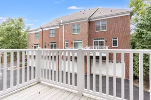 237 Box Car Dr, Naperville, IL 60540 - Photo 7