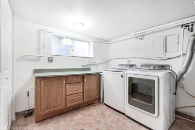 7261 N East Prairie Road, Lincolnwood, IL 60712 - Photo 29