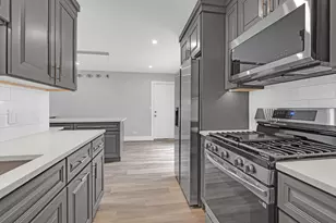 185 Brandon Ct, Bolingbrook, IL 60440 - Photo 9
