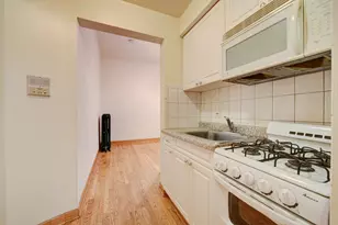 4518 N Sheridan Rd, Chicago, IL 60640 - Photo 3