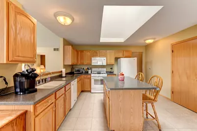 8600 Henke Drive, Tinley Park, IL 60487 - Photo 13