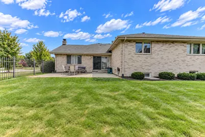 8600 Henke Drive, Tinley Park, IL 60487 - Photo 29
