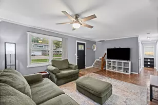 5216 Palm St, McHenry, IL 60051 - Photo 3