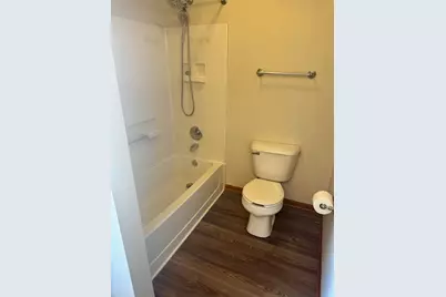 593 W Kristina Lane, Round Lake, IL 60073 - Photo 7