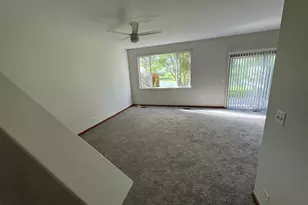 593 W Kristina Ln, Round Lake, IL 60073 - Photo 3