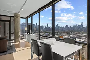 860 W Blackhawk St, Chicago, IL 60642 - Photo 3