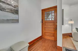 1034 N La Salle Dr, Chicago, IL 60610 - Photo 5