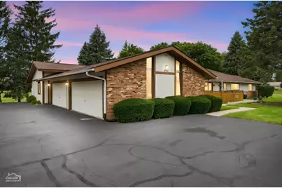 4905 W Oakwood Drive #D, McHenry, IL 60050 - Photo 3