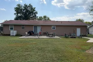 374 Northwood Ln, Salem, IL 62881 - Photo 21