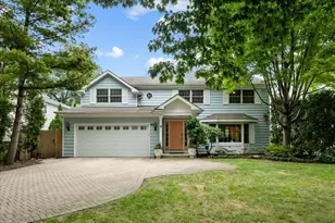 363 Newman Ct, Lake Bluff, IL 60044 - Photo 1