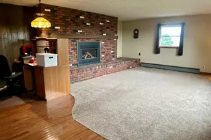 27256 N 2850 East Rd, Chenoa, IL 61726 - Photo 5